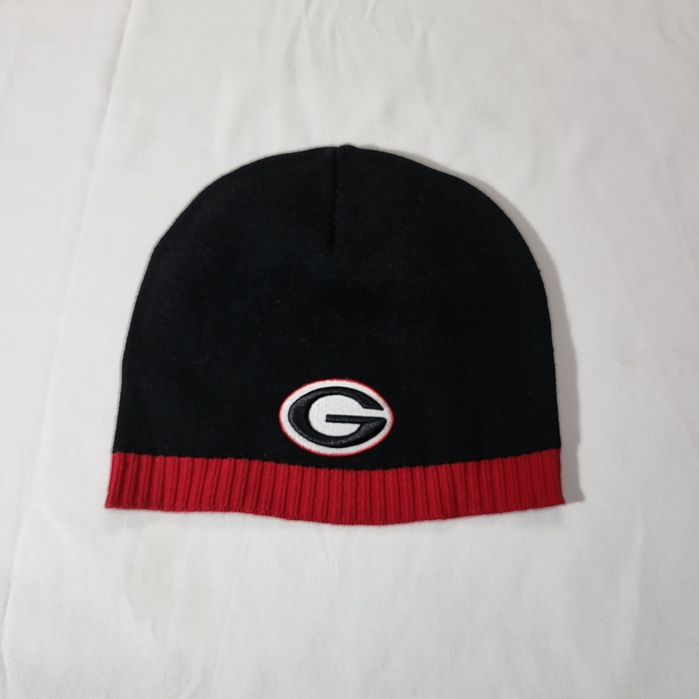 Georgia Bulldogs Beanie Hat Top of the World Reversible Black Red UGA Knit Cap